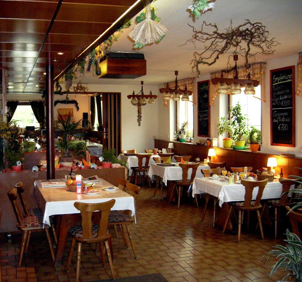 Gasthof Goldener Stern 阿伦 外观 照片