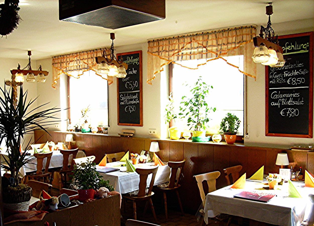 Gasthof Goldener Stern 阿伦 外观 照片